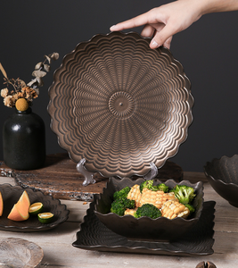 Service de vaisselle vintage rétro en grès, assiettes et bols carrés en céramique avec texture ondulée pour salade, steak, maison, cuisine, restaurant - Product Image 2