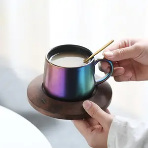 แก้วกาแฟและชุดจานรองไม้ ชุดถ้วยกาแฟเซรามิก ชุดจานรองสําหรับร้านกาแฟ