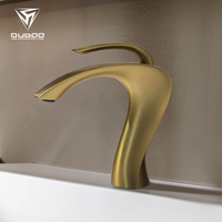 Grifos de Baño Modernos con Diseño de Superficie Lujosa en Varios Colores