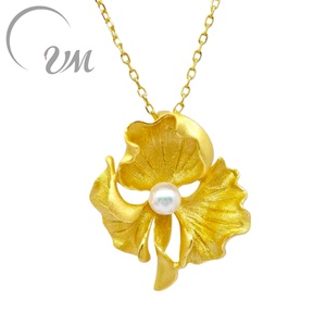 Collier pendentif minimaliste en argent 925 plaqué or UM Jewelry avec perle d'eau douce naturelle pour unisexe, à porter au quotidien, pour mariage ou fête - Product Image 1