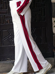 Lot de 100 ensembles sportifs pour femmes musulmanes en soie extensible quadridirectionnelle SIPO-Telekung OEM respirant, couvrant les bras, prix d'usine - Product Image 3