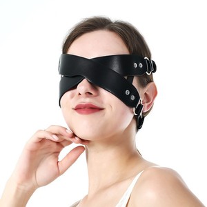 Máscara de Ojos Cruzada de Cuero BDSM - Máscara Facial Erótica de Cuero de Gran Venta - Productos Eróticos Personalizados con Diseño de Cruz - Product Image 1