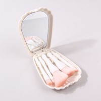Ensemble de 5 pinceaux de maquillage ultra-doux en poils synthétiques de haute qualité, portables, en forme de coquille, pour fard à paupières, poudre libre et blush