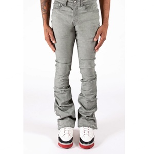 Jeans en denim gris de luxe pour hommes, style évasé, boutons-pression, personnalisés, effet empilé et déchiré - Product Image 4
