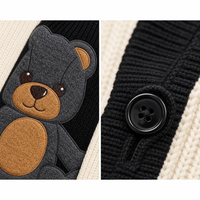 Unisex Knopfleisten-Strickjacke, Niedliche Bären-Patchwork-Strickjacke, OEM/ODM Individuelles Logo & Großhandel Unterstützt