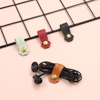 Penyangga Kabel Kulit PU Bentuk Cakar dengan Kancing Logam untuk Kabel Pengisi Daya, Pengatur Kabel Perjalanan