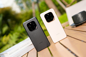 <span class=keywords><strong>โทรศัพท์</strong></span>มือถือ Honor GT Pro หน้าจอ 6.78 นิ้ว ความละเอียด 1.5K 144Hz ชิปเซ็ต SD 8 Elite Octa Core แบตเตอรี่ 7200mAh รองรับชาร์จเร็ว 90W กล้อง 50MP มาตรฐานกันน้ำกันฝุ่น IP68 IP69 รองรับ 5G ระบบปฏิบัติการ Android - Product Image 4