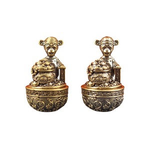 Figurine de singe Dingtong pour la bonne fortune, Bassin du trésor de Wukong, Table Bima Wen, Vente en gros d'objets du zodiaque - Product Image 1