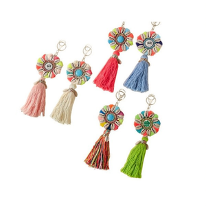 Portachiavi in stile etnico con nappa e ciondolo floreale multicolore per borsa o accessorio per capelli - Product Image 2