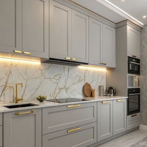 Diseño de Cocina Modular Moderna y Recta con Gabinetes de Vidrio con Acabado Mate, Almacenamiento Inteligente y Estilo Contemporáneo Elegante - Product Image 1