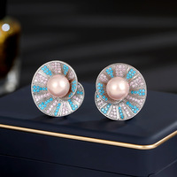 Haut de gamme rétro élégant boucles d'oreilles de luxe cuivre diamant pierre principale perle coquille conception laiton géométrique boucles d'oreilles