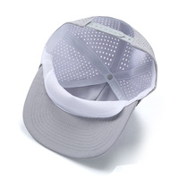 Gorra de Béisbol de Cinco Paneles Personalizada, de Secado Rápido, Impermeable, con Ventilación Perforada con Láser, Protección Solar, Visera Plana y Cordón Ajustable