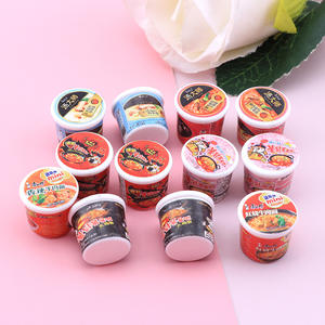 Charmes décoratifs pour étuis de téléphone portable en résine alimentaire 3D, en forme de nouilles épicées au <span class=keywords><strong>poulet</strong></span>, ornements de jeu alimentaire pour enfants, artisanat DIY - Product Image 5