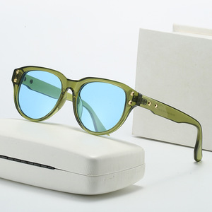 Gafas de Sol para Mujer TR1025, Montura Verde TR90, Lentes TAC con Protección UV400, Gafas de Sol Modernas para Conducir - Product Image 1