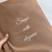 Sacs à fermeture éclair en gros, imperméables, avec impression de logo personnalisée, en plastique givré, pour l'emballage de sous-vêtements et de vêtements