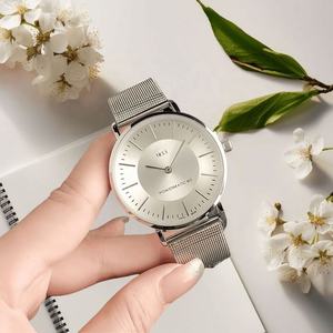 Reloj de Cuarzo para Hombre con Caja de Aleación de 40 mm, Correa de Cocodrilo y Esfera de Cristal - Moda de Lujo - Product Image 1