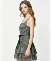Robe courte pour femme, style cami, tie-dye, avec patchwork de dentelle, taille à nœud et superposition