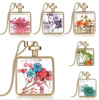 Kalung Liontin Locket Berliontin Kristal Bunga Ungu Asli Kering Persegi dengan Rantai Manik-Manik Paduan Seng Berlapis Emas Desain Baru