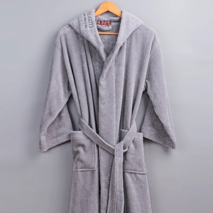 <span class=keywords><strong>Accappatoio</strong></span> Bianco con Cappuccio in <span class=keywords><strong>Cotone</strong></span> <span class=keywords><strong>100</strong></span>% Terry Unisex per Hotel e Spa, Accappatoi Personalizzati con Logo per Hotel - Product Image 5