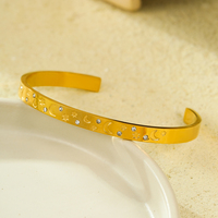 Gelang Fashion NIMAI Lapis Emas 18K dari Baja Anti Karat, Berhiaskan Zirkonia Kubik Bentuk Bintang dan Bulat, Model Conch Opening untuk Wanita
