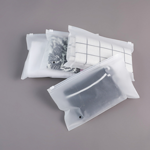 Bán Buôn Quần Áo Bao Bì Túi In Chất Lượng Cao Matte CPE Tùy Chỉnh Frosted Dây Kéo Túi Cho Quần Áo T-Shirt - Product Image 6