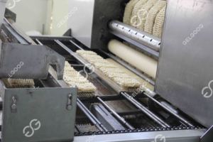 เครื่องทำบะหมี่กึ่งสำเร็จรูปแบบถ้วยเครื่องทำเส้นก๋วยเตี๋ยวแบบไม่ทอดอัตโนมัติออกแบบได้ตามต้องการ - Product Image 4