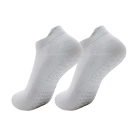Chaussettes de Pilates en gros avec grip antidérapant pour femmes, chaussettes de yoga mi-mollet antidérapantes pour femmes enceintes, personnes âgées, pieds nus, personnalisables