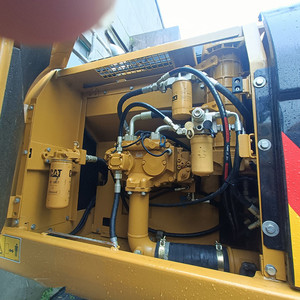 รถขุด CAT 330D2 ปี 2023 สภาพดี ประสิทธิภาพเยี่ยม น้ำหนัก 30 ตัน พร้อมบุ้งกี๋ขุดขนาด 1.5 ลบ.ม. รถขุดตีนตะขาบ CAT 330D2 มือสอง - Product Image 6