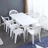 Table de salle à manger extérieure en plastique épais et durable, avec chaises à dossier et coussins, mobilier d'extérieur moderne