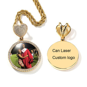 <span class=keywords><strong>Collier</strong></span> <span class=keywords><strong>avec</strong></span> pendentif photo rond personnalisé de 35 mm, style hip-hop, gravé <span class=keywords><strong>avec</strong></span> un nom, <span class=keywords><strong>avec</strong></span> fermoir en forme de cœur, chaîne de souvenir, bijoux - Product Image 1