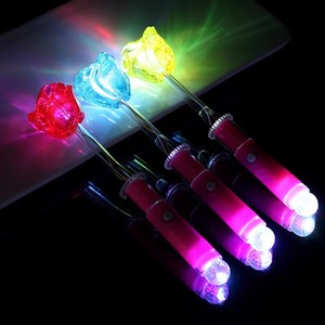 ลูกอมแท่งไฟ LED แบบกำหนดเอง ของเล่นลูกอมแท่งเรืองแสงสำหรับเด็ก - Product Image 1