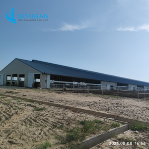 Structure en acier préfabriquée pour hangar à vaches avec conception à ossature longue portée, services de soudage et de découpe, durable et efficace - Product Image 2