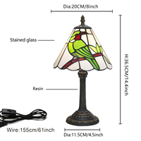   Lampe de table en verre teinté Style Green Bird, 8 pouces, lumière d'appoint vintage artisanale pour salon, chambre à coucher ou table de chevet