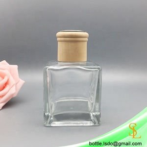 Rỗng 130Ml Phòng Làm Mát Không Khí <span class=keywords><strong>Reed</strong></span> <span class=keywords><strong>Diffuser</strong></span> Chai Vuông Để Trang Trí Với Nắp Gỗ Và Nhựa Stopper - Product Image 3