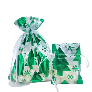 Ventes chaudes : Sac cadeau en organza satiné avec cordon de serrage, petite pochette en maille pour bijoux, bonbons et autres cadeaux de Noël pour la saison des fêtes - Product Image 1