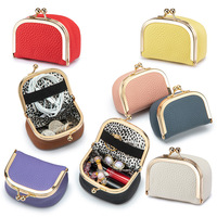 Nouvelle boîte à bijoux miniature en cuir véritable, portable, petite boîte à pendentifs, petite pochette pour collier, bague, boucles d'oreilles pour femmes