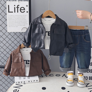 Elegante Set di Tre Pezzi in Pelle con Giacca e Tasche per Bambini, Abbigliamento Primaverile e Autunnale per Ragazzini - Product Image 1