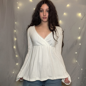 Cute Eco-Friendly Knitted Y2K Sweetheart Lace Trim Blouse V Neck Flared <b>Swing</b> <b>Top</b> Long Sleeve <b>Womens</b> T Shirt - Product Image 2