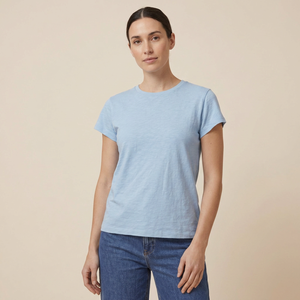T-shirt en coton bleu clair pour femme, coupe classique, col rond, manches courtes, décontracté, jersey uni, respirant, à porter toute l'année - Product Image 3