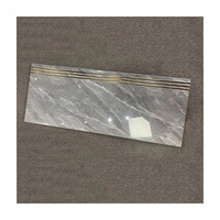 Chine Tuile de porcelaine de marbre de ligne d'or d'intérieur glacée brillante pour la bande de roulement d'escalier et la conception de tuile d'escalier de conception de tuile de céramique