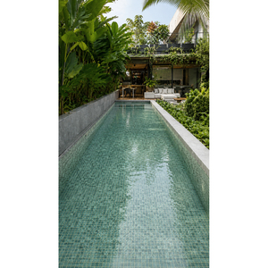 Mosaïque fabriquée en Espagne 25x25, carrelage en verre recyclé mat jade écologique pour revêtement et décoration de piscines et spas - Product Image 2