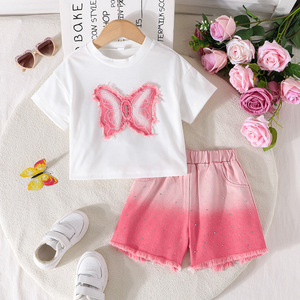 Nuovo Set Casual 2026 per Bambine in Stile Europeo e Americano: Maglietta Bianca con Stampa Animalier a Maniche Corte + Pantaloncini in Denim Rosa Sfumato - Product Image 2