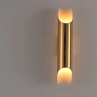 Lampe murale LED dorée, luminaire 3D pour poteau, décoration de porche, clôture de jardin, éclairage extérieur de villa
