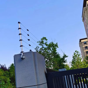 Système de clôture électrique pour terres agricoles et maison avec <span class=keywords><strong>filet</strong></span> métallique portable pour bétail, chevaux et chiens - Product Image 1