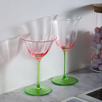 Ensemble de verres à fleurs rouges et à martini cristal rose-vert pour verre à champagne pour le vin, le cocktail, le jus et l'eau.