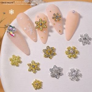 <span class=keywords><strong>2022</strong></span> nouveau Design 3D Nail Charms or argent Designs flocon de neige exquis Zircon noël <span class=keywords><strong>hiver</strong></span> bricolage 3D Nail <span class=keywords><strong>Art</strong></span> - Product Image 4