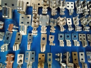 Bouches de transformateur de haute qualité, borniers en laiton à prix avantageux, directement de l'usine chinoise - Product Image 6
