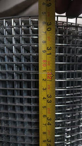 Malla de Alambre Soldada Galvanizada por Inmersión en Caliente para Construcción, Cercas y Agricultura - Product Image 4