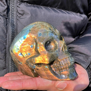 Venta al por Mayor de Calaveras de Labradorita Natural de Alta Calidad, Talladas a Mano, Estilo Bohemio, para Decoración del Hogar, Halloween, 4-5cm, a la Moda - Product Image 3