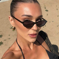 2025 haute qualité UV400 nuances avec matériaux de lentille personnalisable mode oeil de chat forme plein cadre lunettes de soleil pour les femmes
